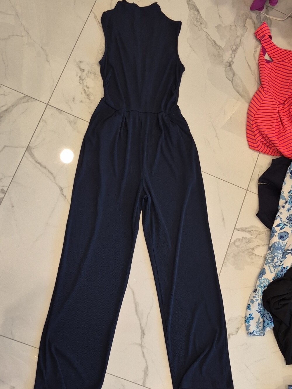 Sleeveless Navy Wide-Leg Jumpsuit with Fitted Waist Nwot